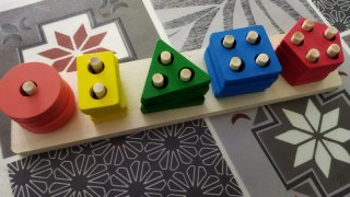 Juego de madera infantil