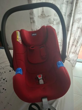 Silla de coche Chicco roja