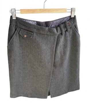 Falda de tweed gris