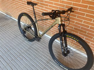 Orbea Alma M30 año 2024 CARBONO HORQUILA FOX 34