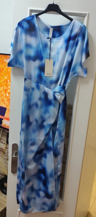 Vestidos nuevos con etiquetas