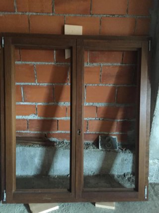 Ventana de Madera Iroco