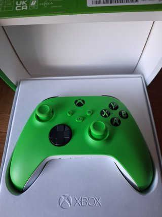 Controller e batteria UFFICIALE Xbox S/X Verde Velocità
