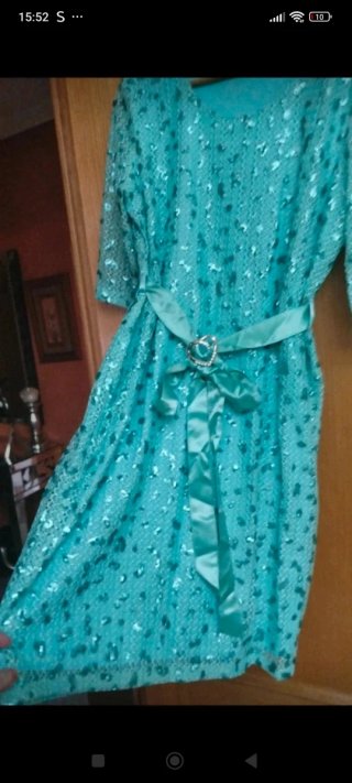 Vestido de lentejuelas turquesa