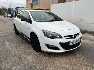 Opel Astra 2013