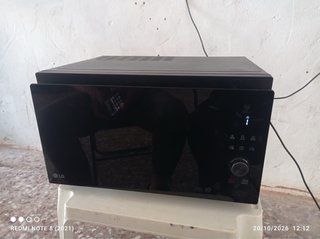 Microondas y Horno LG Negro