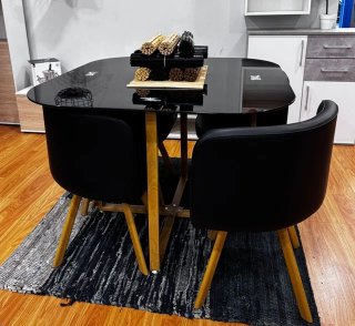 Mesa de Cristal Templado y 4 Sillas