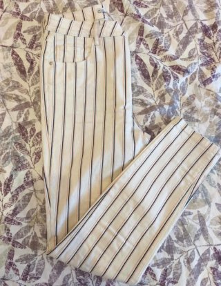 Pantalón Blanco con Rayas