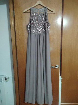 Vestido de fiesta largo con lentejuelas
