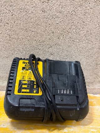 Cargador DeWalt XR Li-Ion