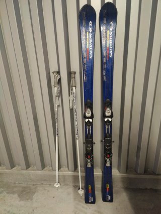 Esquís Salomon Streetracer 8tx y Bastones Scott