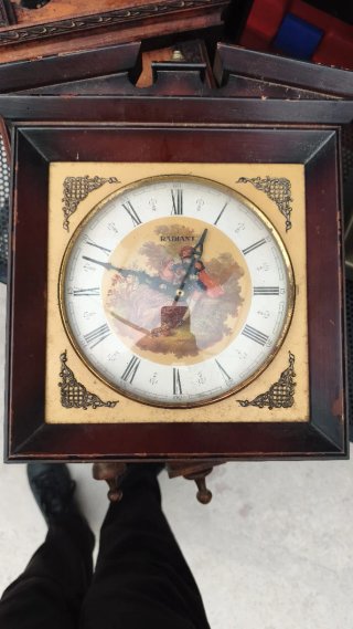 Reloj de pared antiguo
