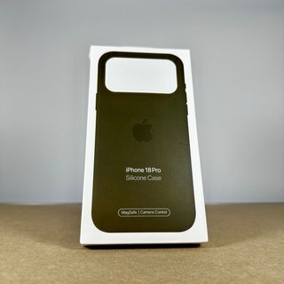 Cover iPhone 14 Pro in Silicone Verde Magsafe