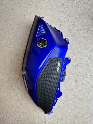 Carenado Depósito Derecho Yamaha YZF-R7
