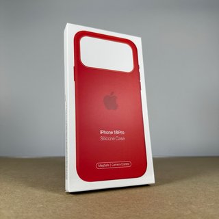 Cover iPhone 14 Pro in silicone Guava Magsafe