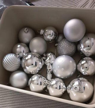 Set de 18 Adornos Navideños Plateados