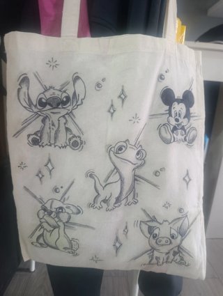 Tote Bag y Neceser Disney Pintados a Mano