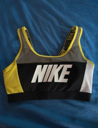Top deportivo Nike talla S