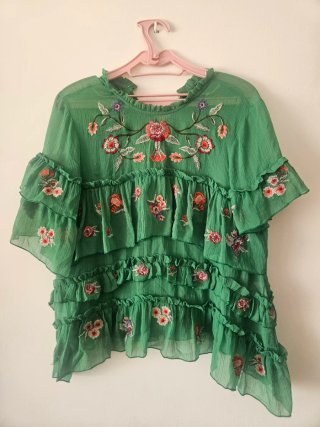 Blusa Zara Verde con Bordados