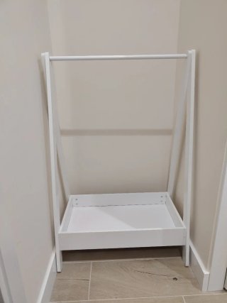 Burro para ropa infantil blanco