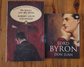 Dos libros en ingles