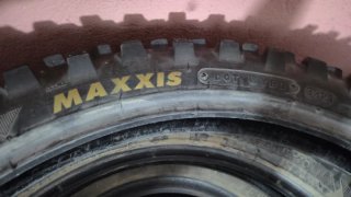 Neumático de Tacos Maxxis