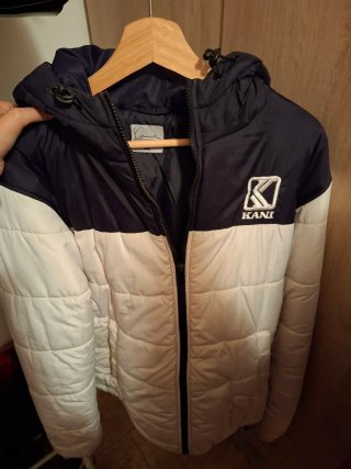 Anorak Karl Kani Azul y Blanco