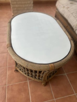 Mesa de terraza de ratán