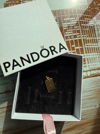 Colgante Medalla Pandora Oro