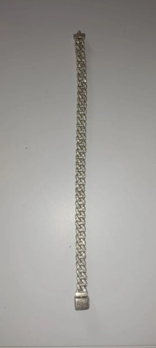 Pulsera Pandora de plata con sello