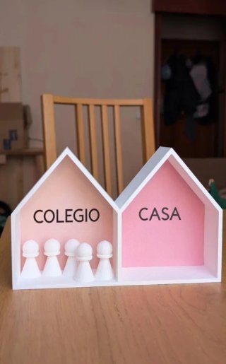 Set Montessori: 7 Casitas y 7 Nins