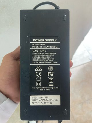 Cargador para Patinete Eléctrico 48V