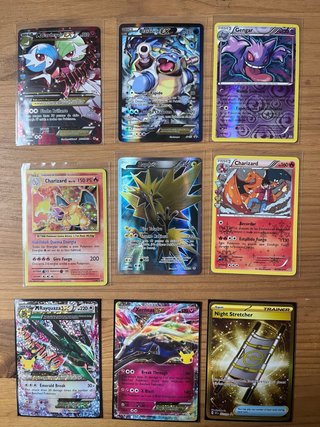 Confezione da 12 carte Pokémon