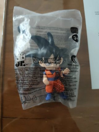 Figura Dragon Ball Super Burger King.