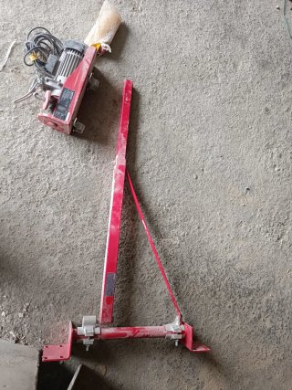 Polipasto Eléctrico con Soporte de Brazo