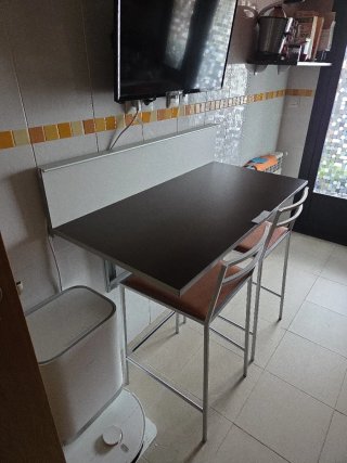Mesa Plegable con 2 Taburetes