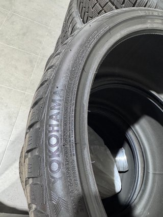 Neumáticos Invierno Yokohama R22 Audi RS6 C8