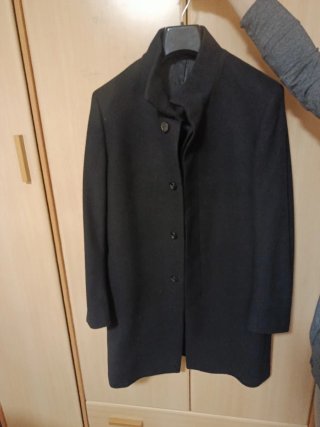 Abrigo de hombre negro