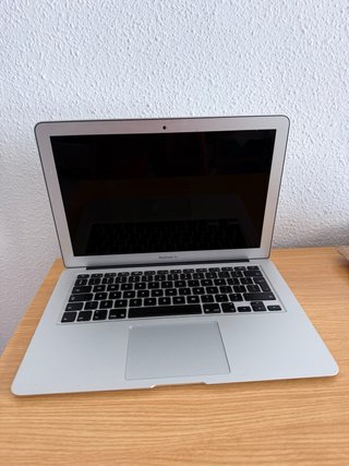 MacBook Air 13'' i5 SSD + ofice 2019