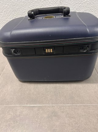 Neceser de Viaje Azul con Cierre de Seguridad