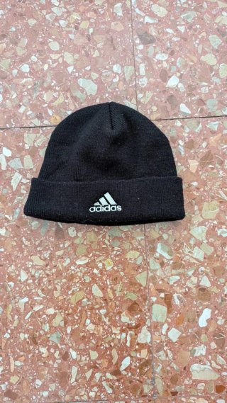 Gorro Adidas Negro