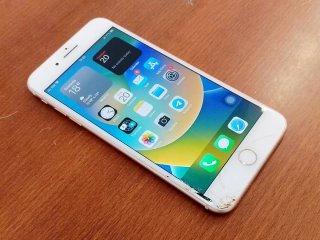 iPhone 8 Plus