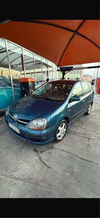 Nissan Almera 2002