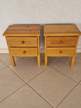 Set de 2 Mesillas de Noche de Pino