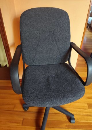 Silla de estudio gris
