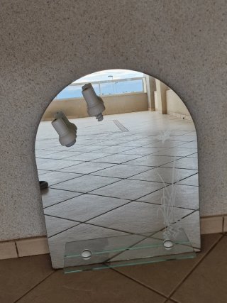 Espejo de baño con balda
