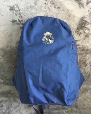 Mochila Adidas Real Madrid Azul, escudo dorado
