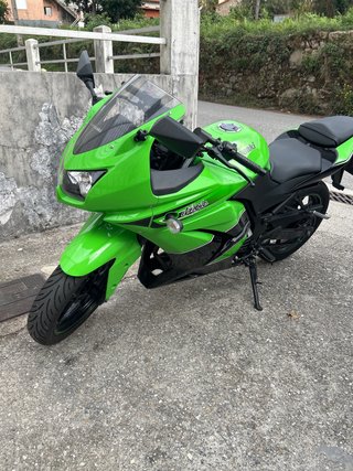 Kawasaki Ninja 250 R 2012