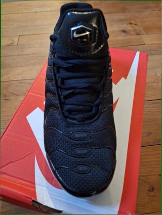 Nike Air Max Plus Triple Black Talla 36