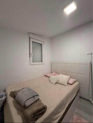 SE VENDE CANAPE Y CABECERO